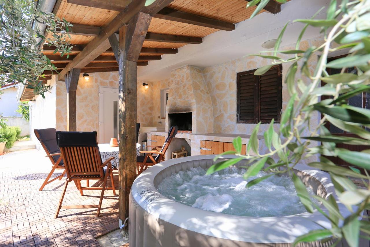 Hacienda Mia With Yacuzzi And Free Parking זאדאר מראה חיצוני תמונה